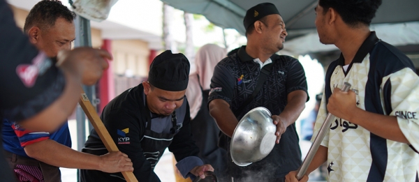 PROGRAM AGIHAN BUBUR LAMBUK OLEH UNIT HAL EHWAL PELAJAR YP ADVANCED SKILLS